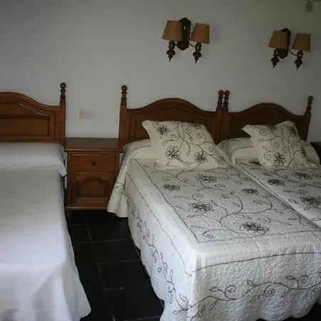 Casona De Indianos La Torre * Puertas de Vidiago