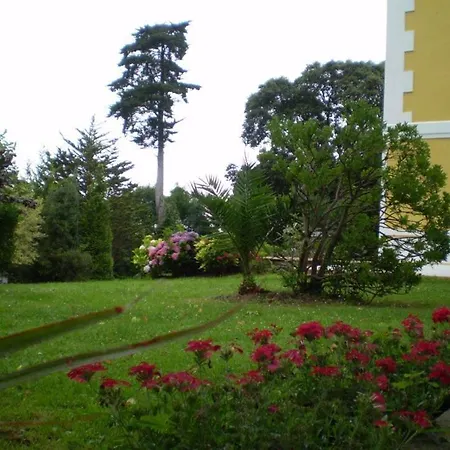 Casona De Indianos La Torre * Puertas de Vidiago